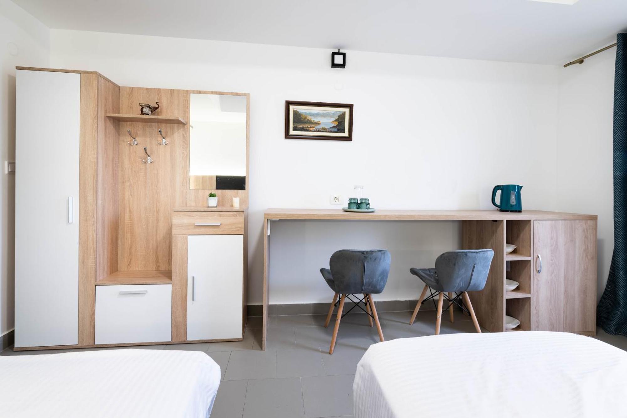 Studio Apartment Cudo Nevidjeno Karuc Εξωτερικό φωτογραφία