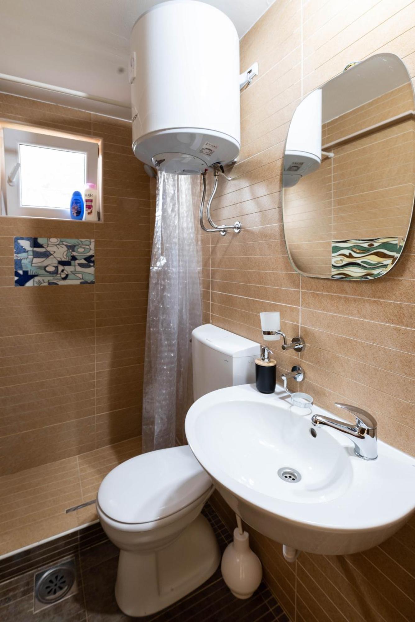 Studio Apartment Cudo Nevidjeno Karuc Εξωτερικό φωτογραφία