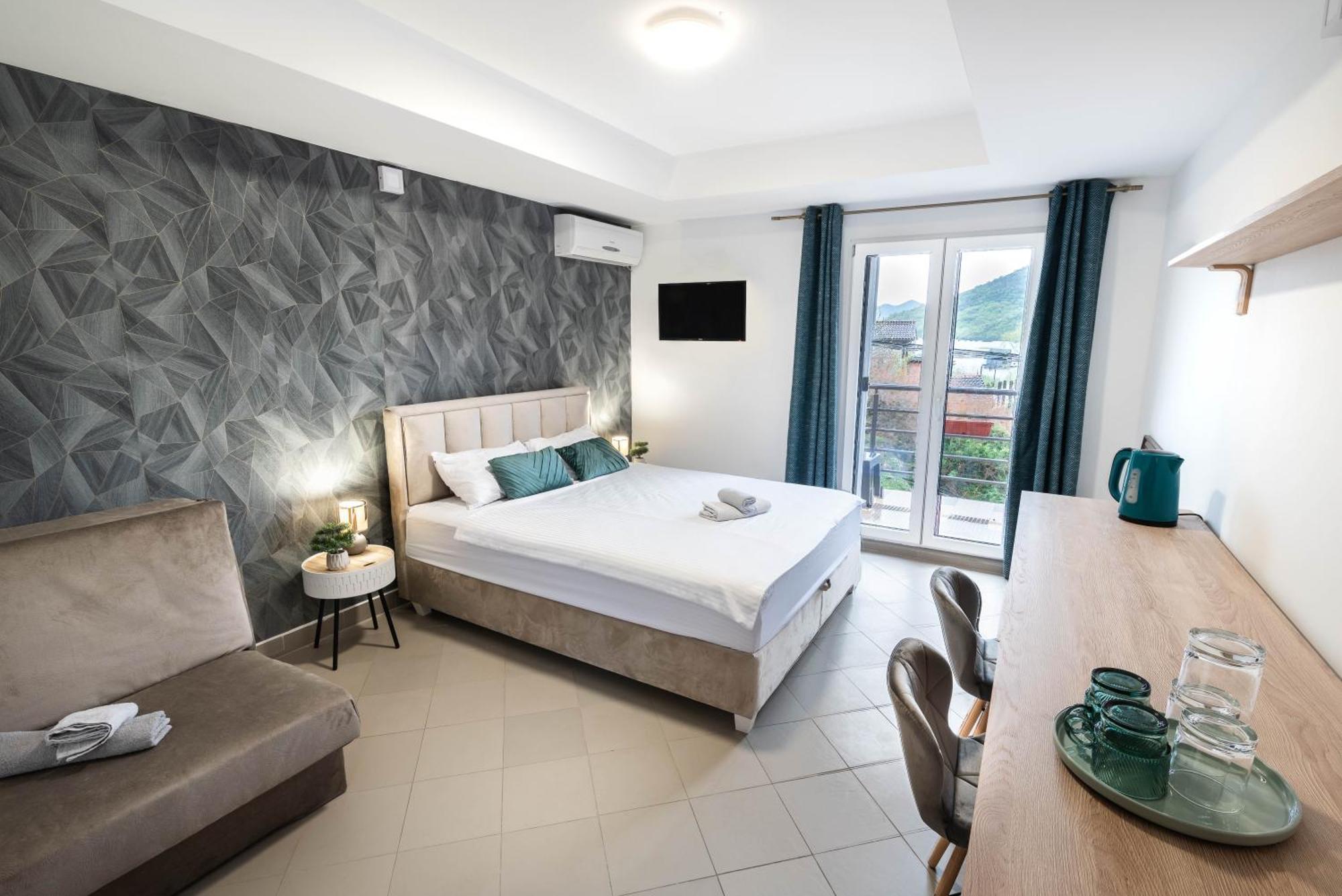 Studio Apartment Cudo Nevidjeno Karuc Εξωτερικό φωτογραφία