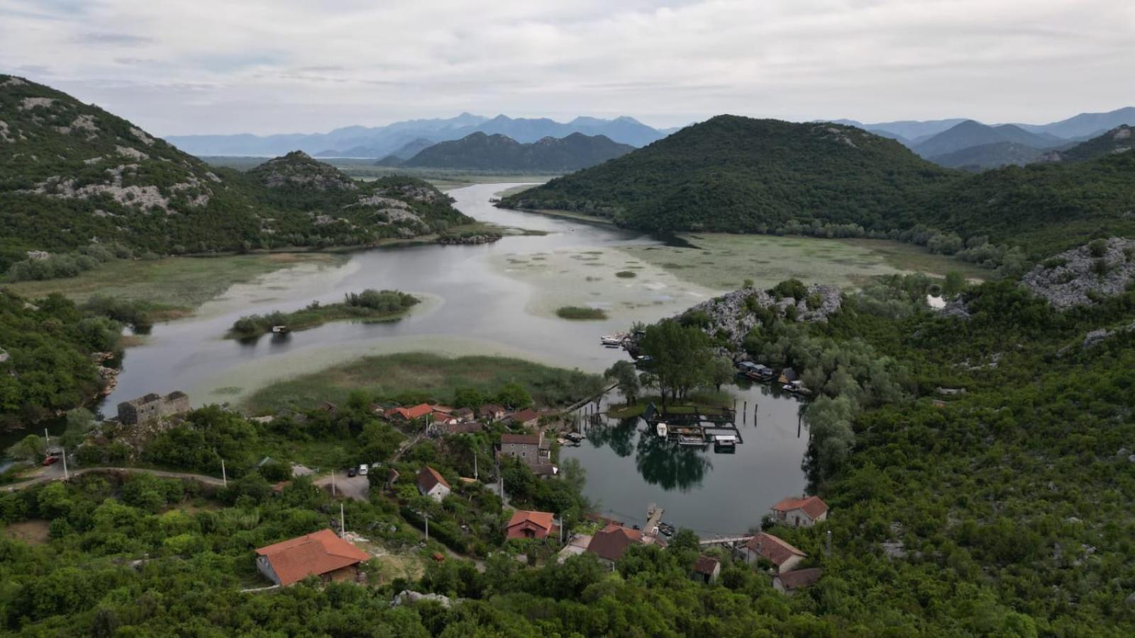 Studio Apartment Cudo Nevidjeno Karuc Εξωτερικό φωτογραφία