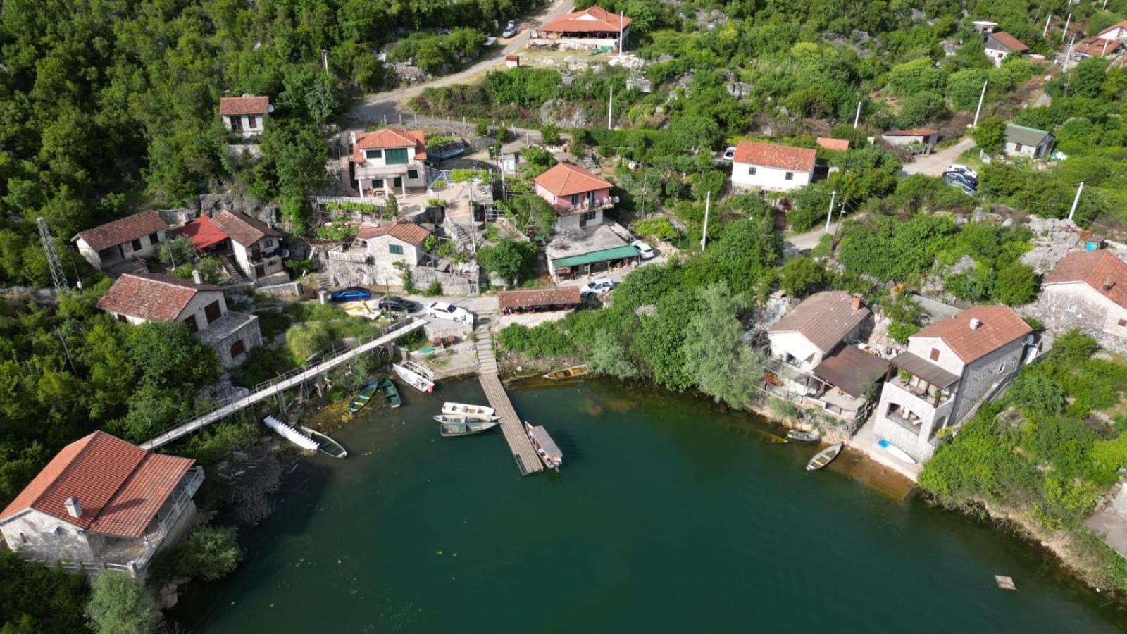 Studio Apartment Cudo Nevidjeno Karuc Εξωτερικό φωτογραφία