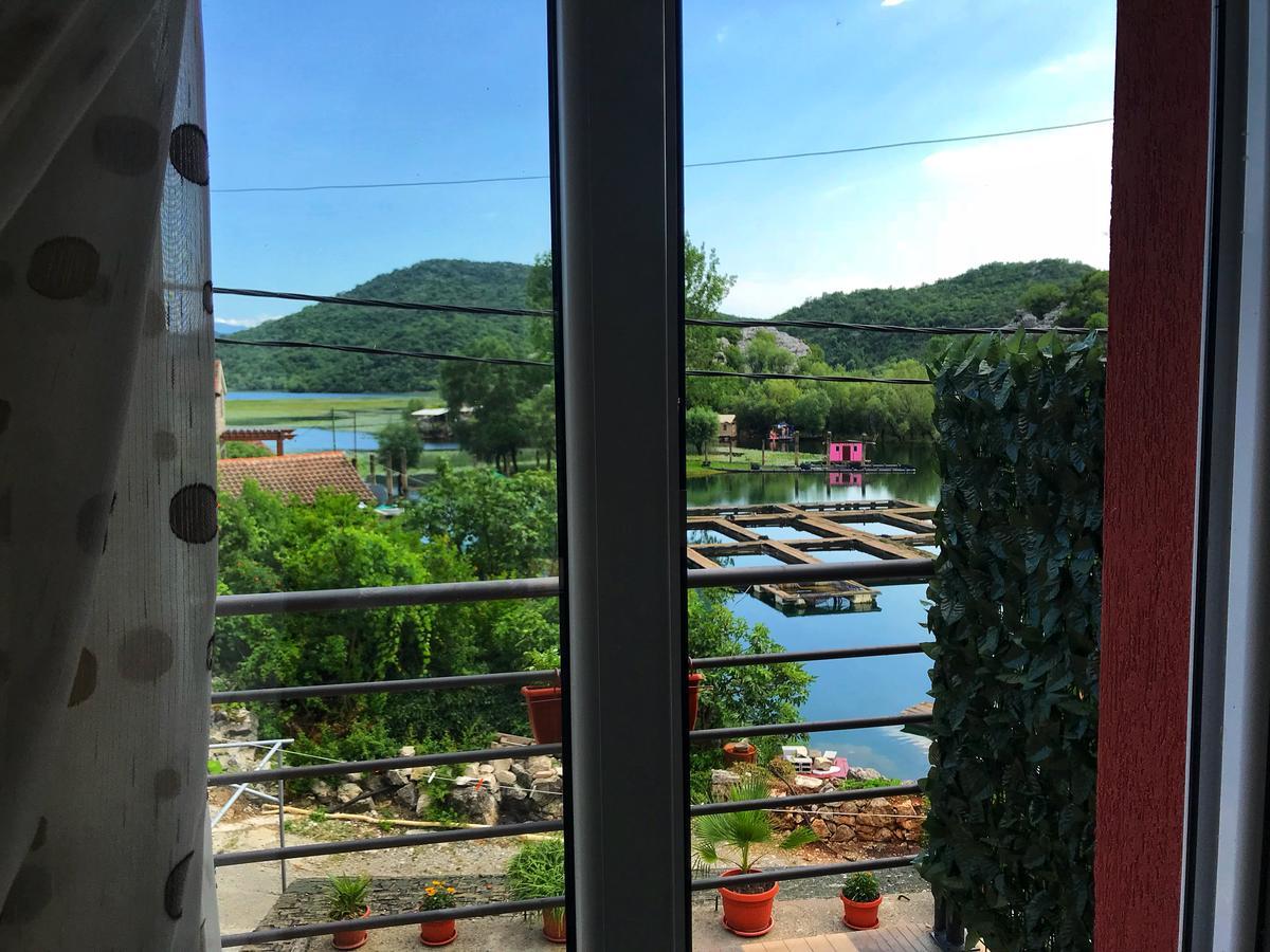 Studio Apartment Cudo Nevidjeno Karuc Εξωτερικό φωτογραφία