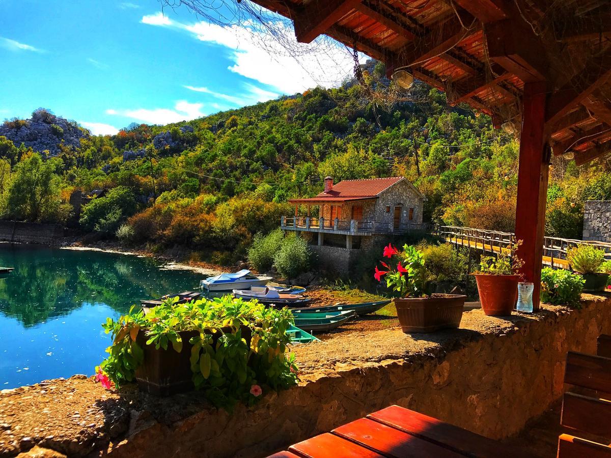 Studio Apartment Cudo Nevidjeno Karuc Εξωτερικό φωτογραφία